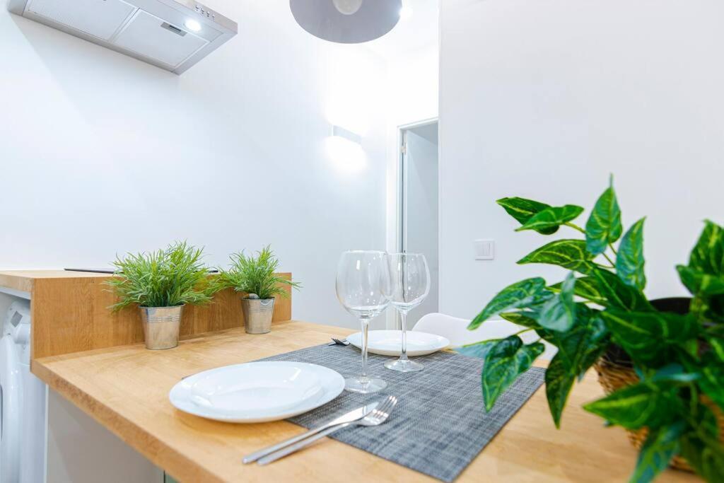 Cerca De Plaza Tirso De Molina Appartement Madrid Buitenkant foto